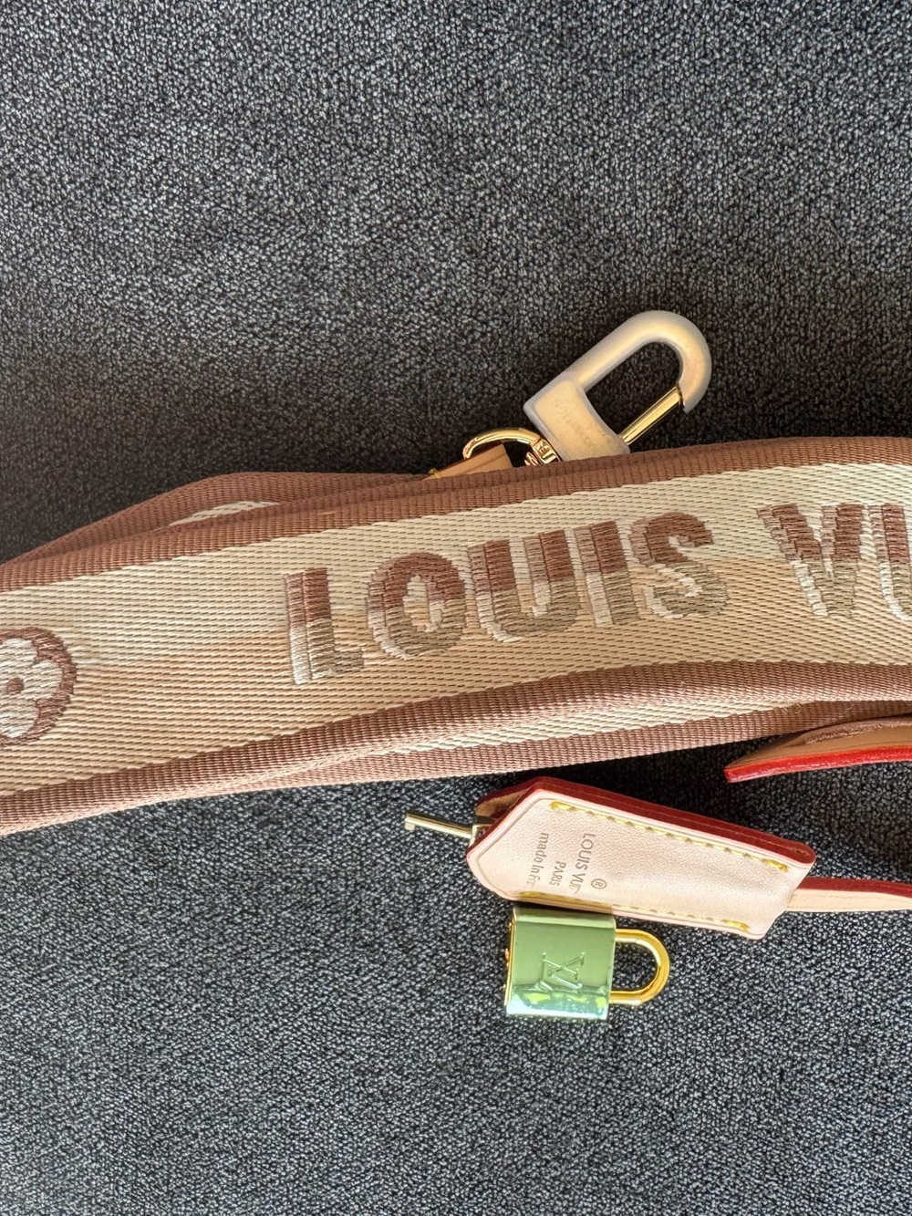 Monogram Mini Speedy in Brown with Natural Vachetta 20CM - Picture 7 of 10